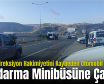 Siirt’te Direksiyon Hakimiyetini Kaybeden Otomobil Jandarma Minibüsüne Çarptı